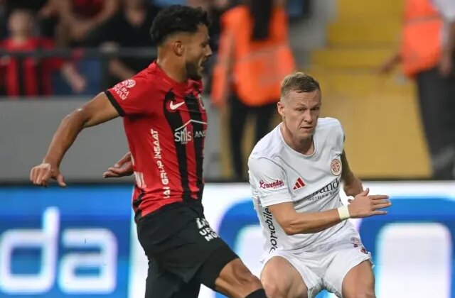 Storm’dan Antalyaspor’a hayat öpücüğü