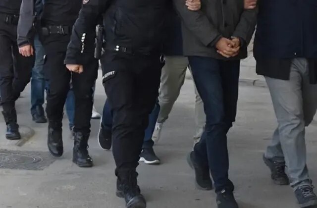 Suç örgütü operasyonunda 10 kişi tutuklandı! Aralarında kritik isimler var