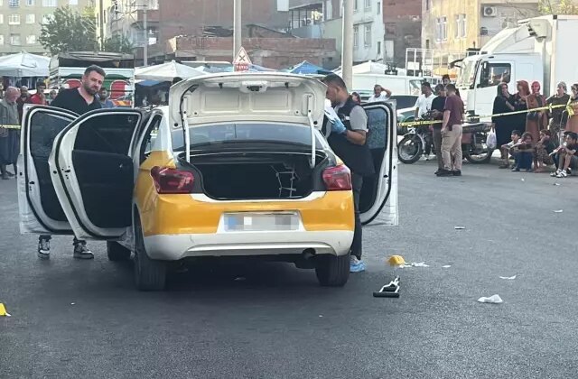 Taksiden inen eşini silahla öldürdü, sonra intihara kalkıştı