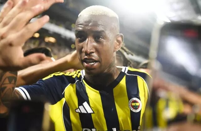 Talisca’dan transfer olacağı iddialarına cevap