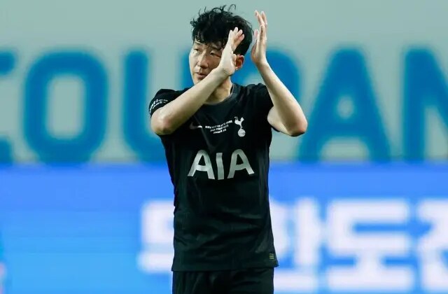 Tottenham’da 10 yıllık devir bitti! Heung-min Son gözyaşlarıyla veda etti