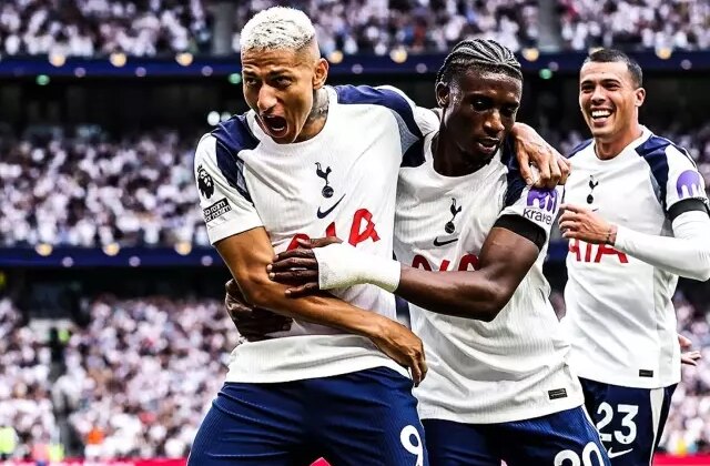 Tottenham sezona fırtına gibi girdi