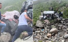Turistleri taşıyan minibüs uçuruma yuvarlandı! Dere yatağında can pazarı