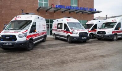 Üzerine dolap devrilen kız çocuğu hayatını kaybetti