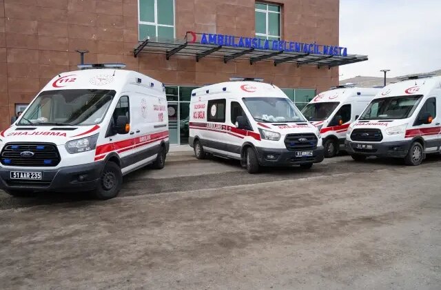 Üzerine dolap devrilen kız çocuğu hayatını kaybetti