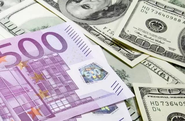 Yatırımcılar dikkat! Dolar ve Euro yerini koruyor, piyasa sakin