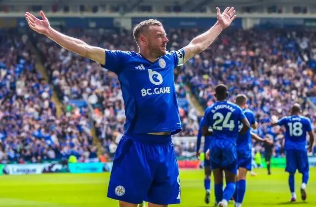 Yılların efsane golcüsü Vardy’nin yeni takımına bakın