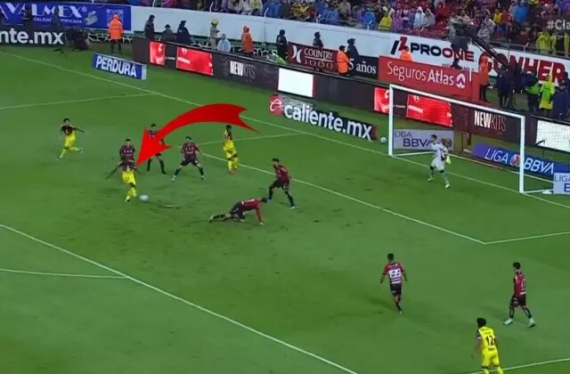 Yok artık Saint-Maximin! Yeni takımına son dakikada galibiyeti getirdi