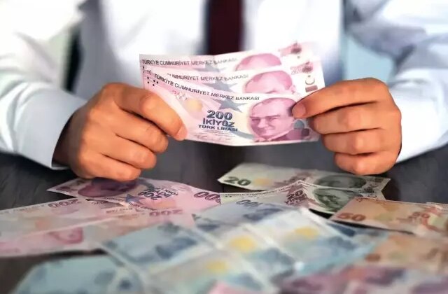 Zam pazarlığıyla ilgili dikkat çeken yorum: Rakam bu seviyeye çıkarsa memurlar razı olur