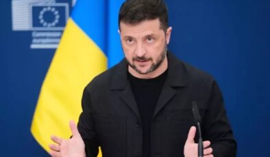 Zelenskiy’den Alaska zirvesi sonrası ‘üçlü format’ çıkışı