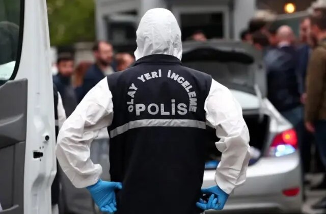 Annesinin darbettiği 1 aylık bebek koruma altına alındı! Evden kanlı zıbın ele geçirildi
