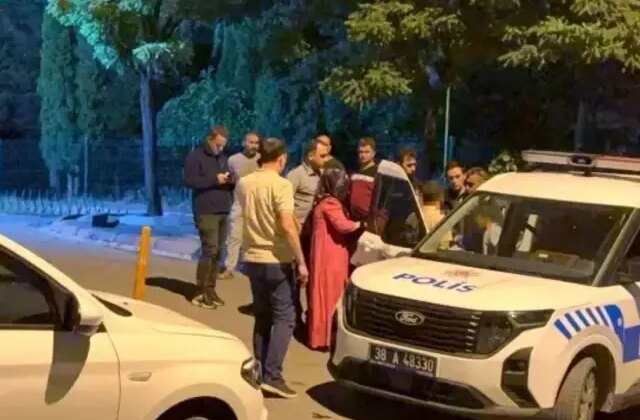 12 yaşındaki çocuk üvey babasını bıçakladı