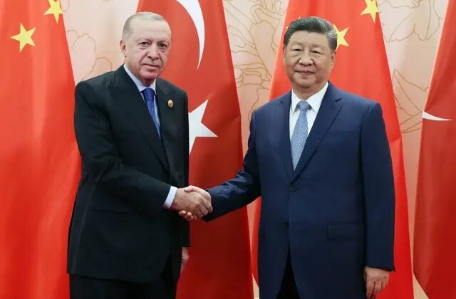 3 milyon Uygur, Türkiye’ye mi getirilecek? Cumhurbaşkanlığından açıklama var