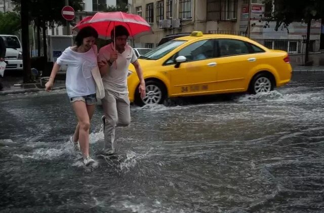 31 kente sağanak yağış uyarısı! 3 gün sürecek, listede İstanbul da var