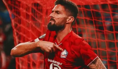 38’lik delikanlı Giroud, oyuna girdi ve maçın kaderini değiştirdi