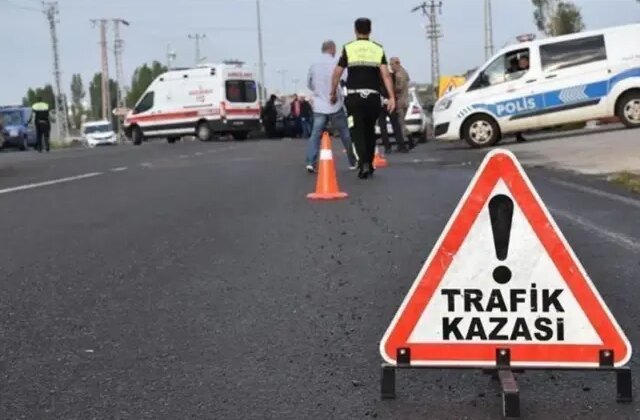 Araç hurdaya döndü! Feci kazada bilanço ağır