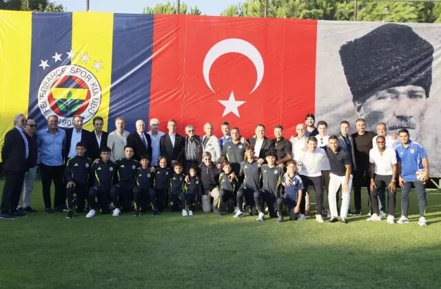 Ali Koç ile bir araya geldi! Galatasaraylıları çıldırtan buluşma