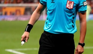 Altay-Eskişehirspor maçı öncesi hakeme bıçaklı saldırı