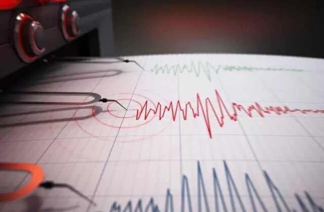 Balıkesir Sındırgı’da 4 büyüklüğünde deprem