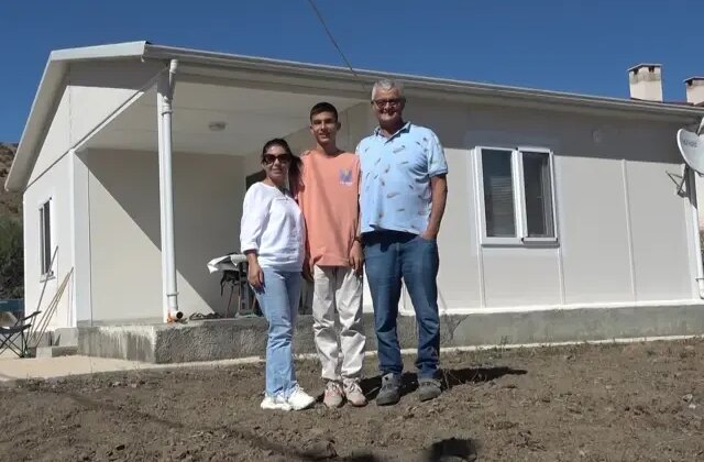 Bir dönemin ünlü mankeni köyüne döndü! Doğayla iç içe yeni hayat