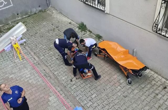 Boşandığı eşinin evinde hayatına son verdi
