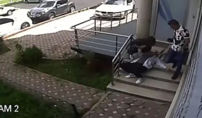 Fıtık için doktora gitti, muayenehanenin önünde kalp krizi geçirdi