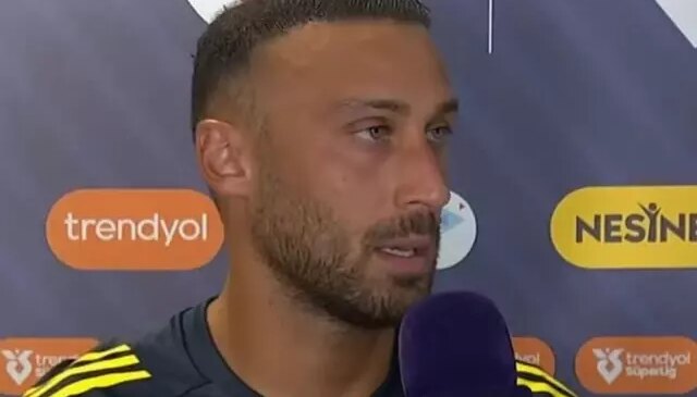 Cenk Tosun: Rakibe sordum, o bile ‘elime çarptı’ dedi