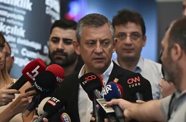 CHP’deki krizde Özel’i en çok etkileyen olay: Tüylerim diken diken oldu, gırtlağım düğümlendi