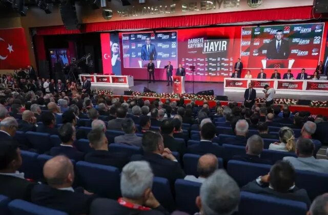 CHP’nin 22. Olağanüstü Kurultayı’nda PM ve YDK listeleri belli oldu