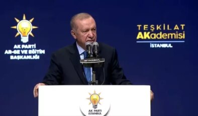 Beykoz Belediye Başkan Vekili Özlem Vural Gürzel, AK Parti’ye katıldı