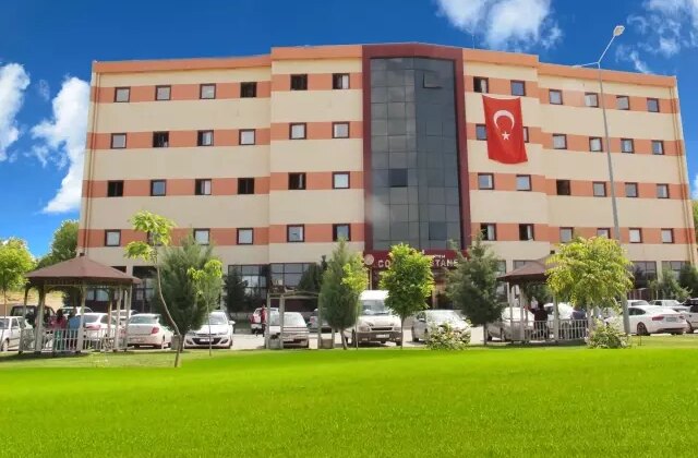 Devlet hastanesi doktoru para vermeyeni rehin aldı, veresiye defteri tuttu
