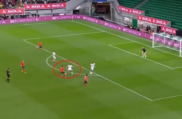 Efsane futbolcu Luis Figo’nun 52 yaşında attığı gol olay oldu