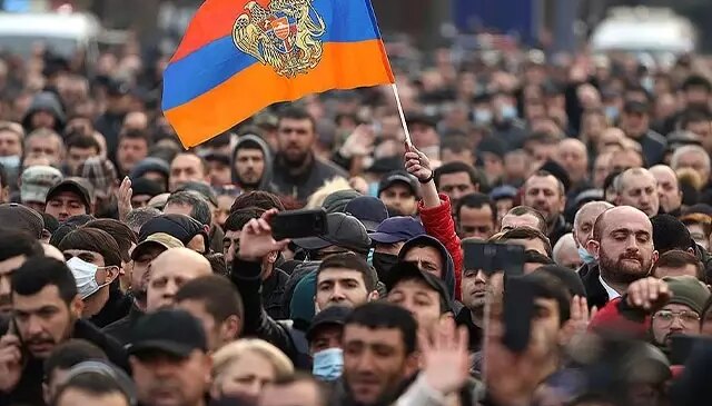 Ermenistan inadı bıraktı! Türkiye’yi yakından ilgilendiren sembol tarihe karışıyor