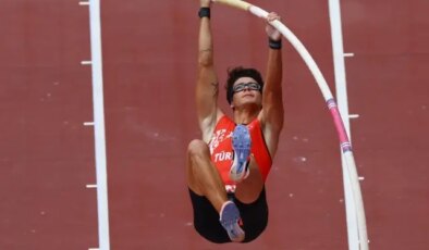 Ersu Şaşma, Dünya Atletizm Şampiyonası’nda finalde