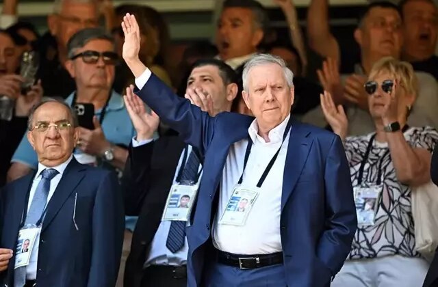 Fenerbahçe kongresinde Aziz Yıldırım sürprizi