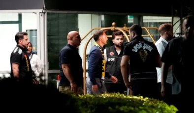 Fenerbahçe’nin yeni teknik direktörü Domenico Tedesco, İstanbul’a geldi