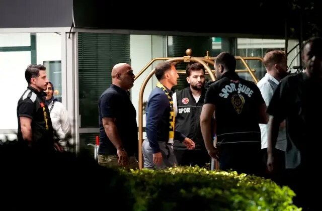 Fenerbahçe’nin yeni teknik direktörü Domenico Tedesco, İstanbul’a geldi