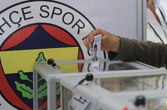 Oy kullanma işlemi başladı! Fenerbahçe yeni başkanını seçiyor