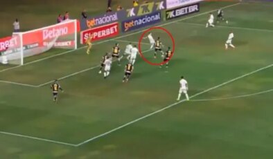 Galatasaray’ın kovar gibi yolladığı futbolcu ilk maçında topukla gol attı