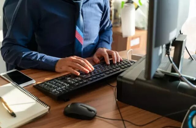 Haftada 4 gün mesai dönemi mi başlıyor? Cumhurbaşkanlığından açıklama var