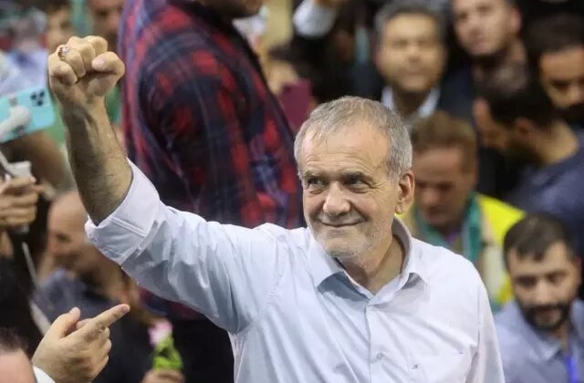 İran Cumhurbaşkanı Pezeşkiyan BM’nin yaptırım kararına meydan okudu