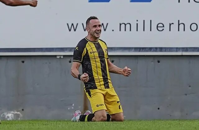 İstanbul derbisinde 4 gollü zafer