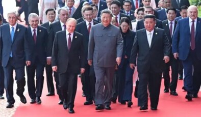Jinping ile sohbet eden Putin: Biyoteknolojiyle ölümsüzlüğe bile ulaşılabilir