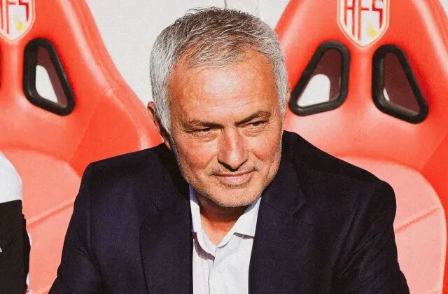 Jose Mourinho Benfica’da ilk maçına çıktı