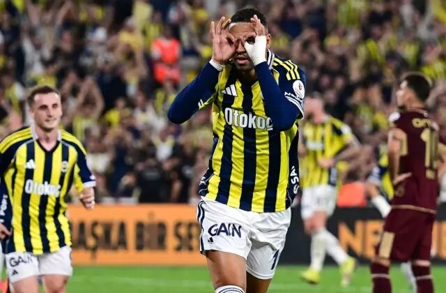 Kadıköy’de olaylı derbi Fenerbahçe’nin