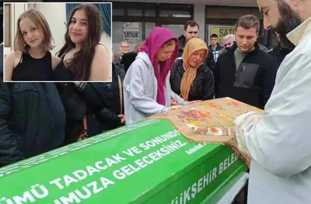 Kamyonetin çarptığı 2 kız çocuğu hayatını kaybetti! Cenazede gözyaşları sel oldu