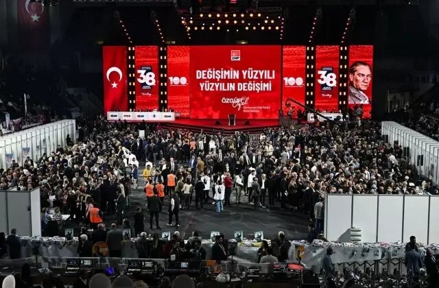 Kayyum kararı sonrası CHP’den olağanüstü kurultaya gidiyor