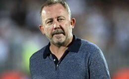 Kimsenin gözünün yaşına bakmıyor! Sergen Yalçın 3 ismin kalemini kırdı