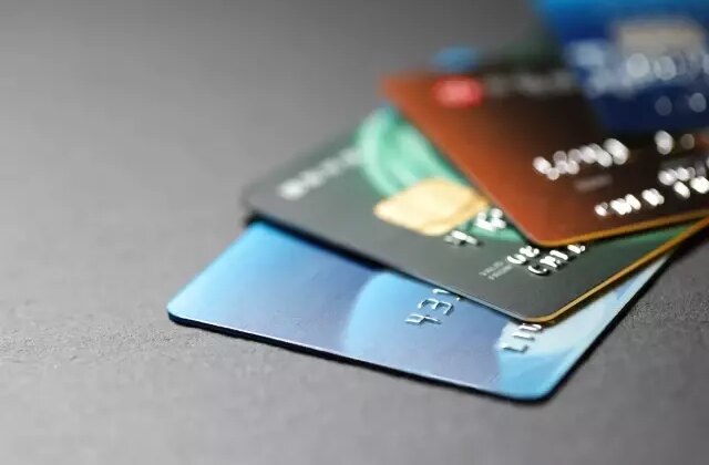 Kredi kartı kullananlar dikkat! Faiz oranları yarından itibaren değişiyor
