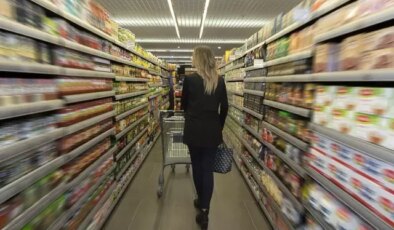 Marketler pazar günü kapanıyor mu? Bakan Bolat’tan sürpriz çıkış